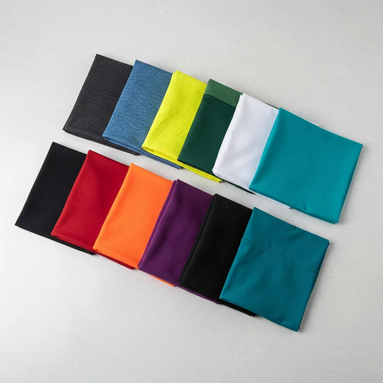 Ciò che rende il tessuto per abbigliamento sportivo così essenziale per uno stile di vita attivo